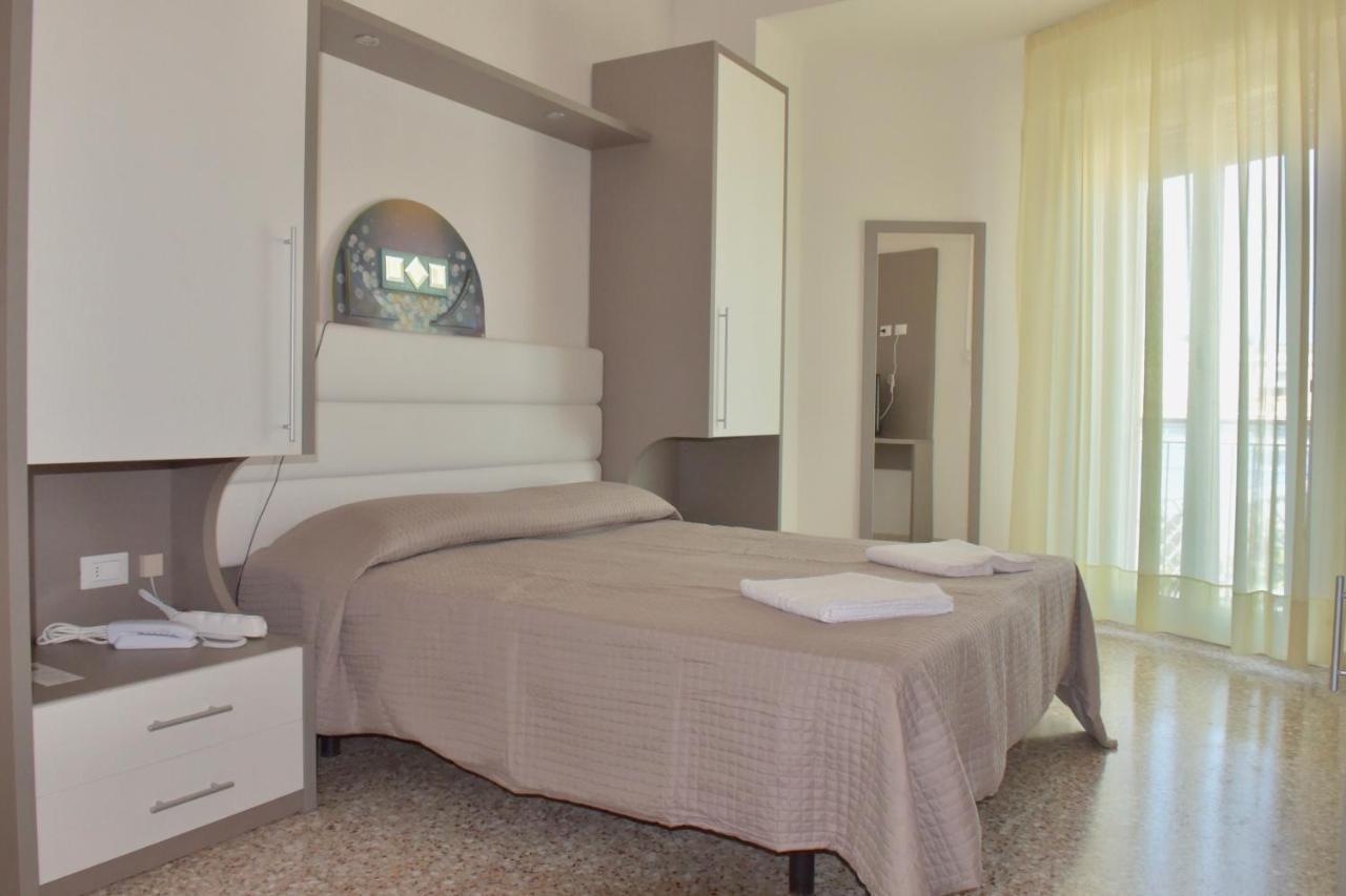 Hotel Astoria Pesaro Zewnętrze zdjęcie